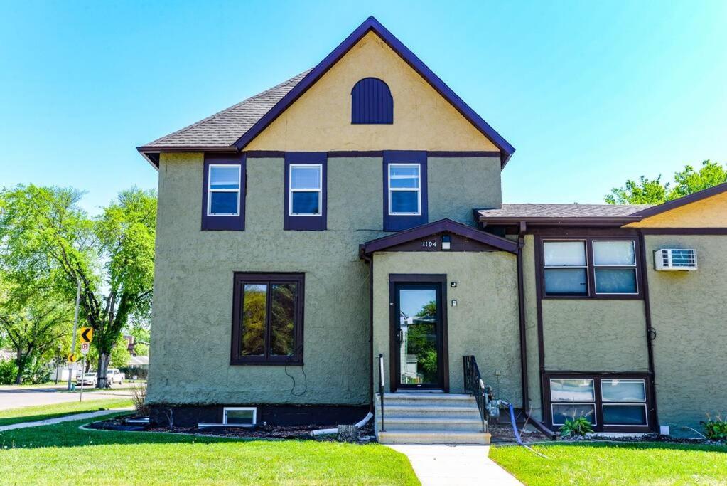 2 Bedroom Apartment Near Ndsu And Downtown Fargo Exterior foto