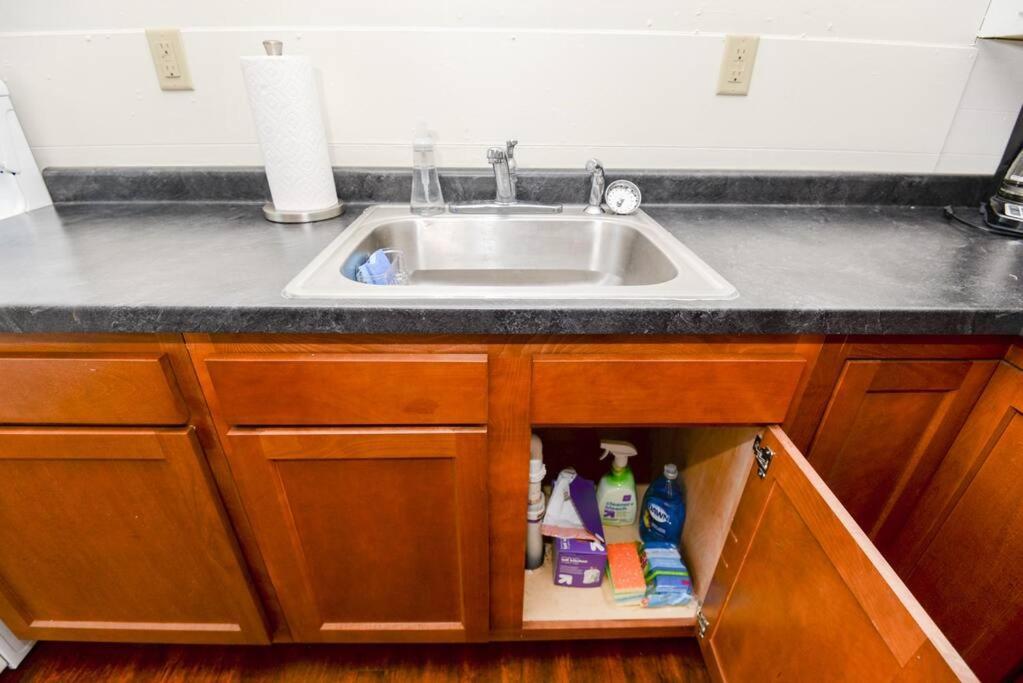 2 Bedroom Apartment Near Ndsu And Downtown Fargo Exterior foto