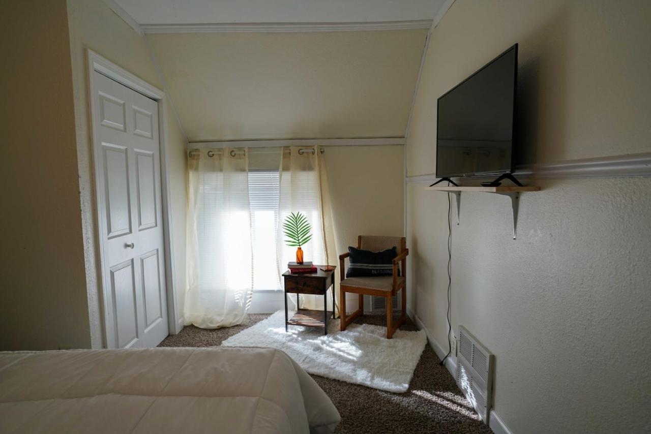 2 Bedroom Apartment Near Ndsu And Downtown Fargo Exterior foto