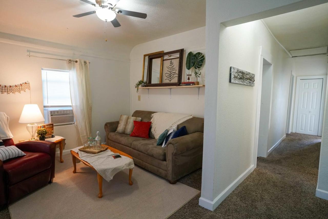 2 Bedroom Apartment Near Ndsu And Downtown Fargo Exterior foto